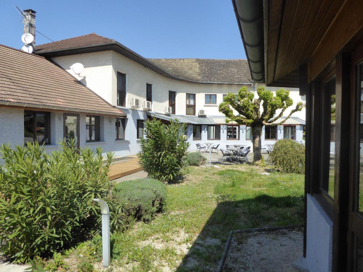 Auberge De La Paillere Lavours 外观 照片