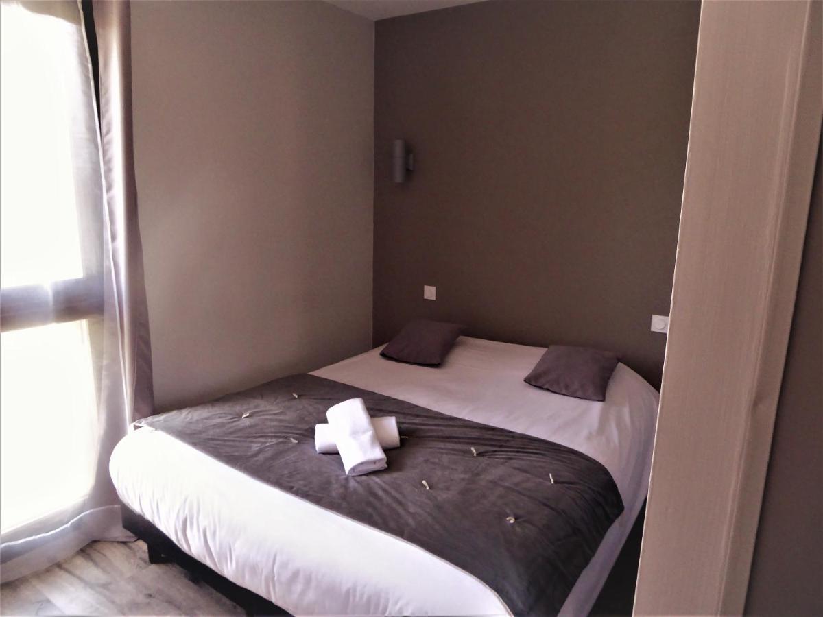 Auberge De La Paillere Lavours 外观 照片