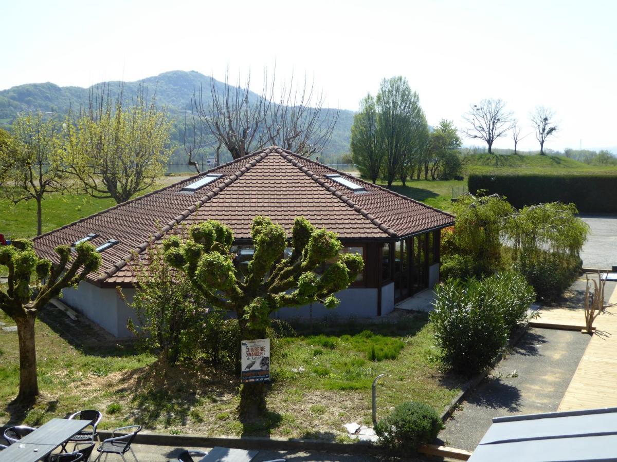 Auberge De La Paillere Lavours 外观 照片